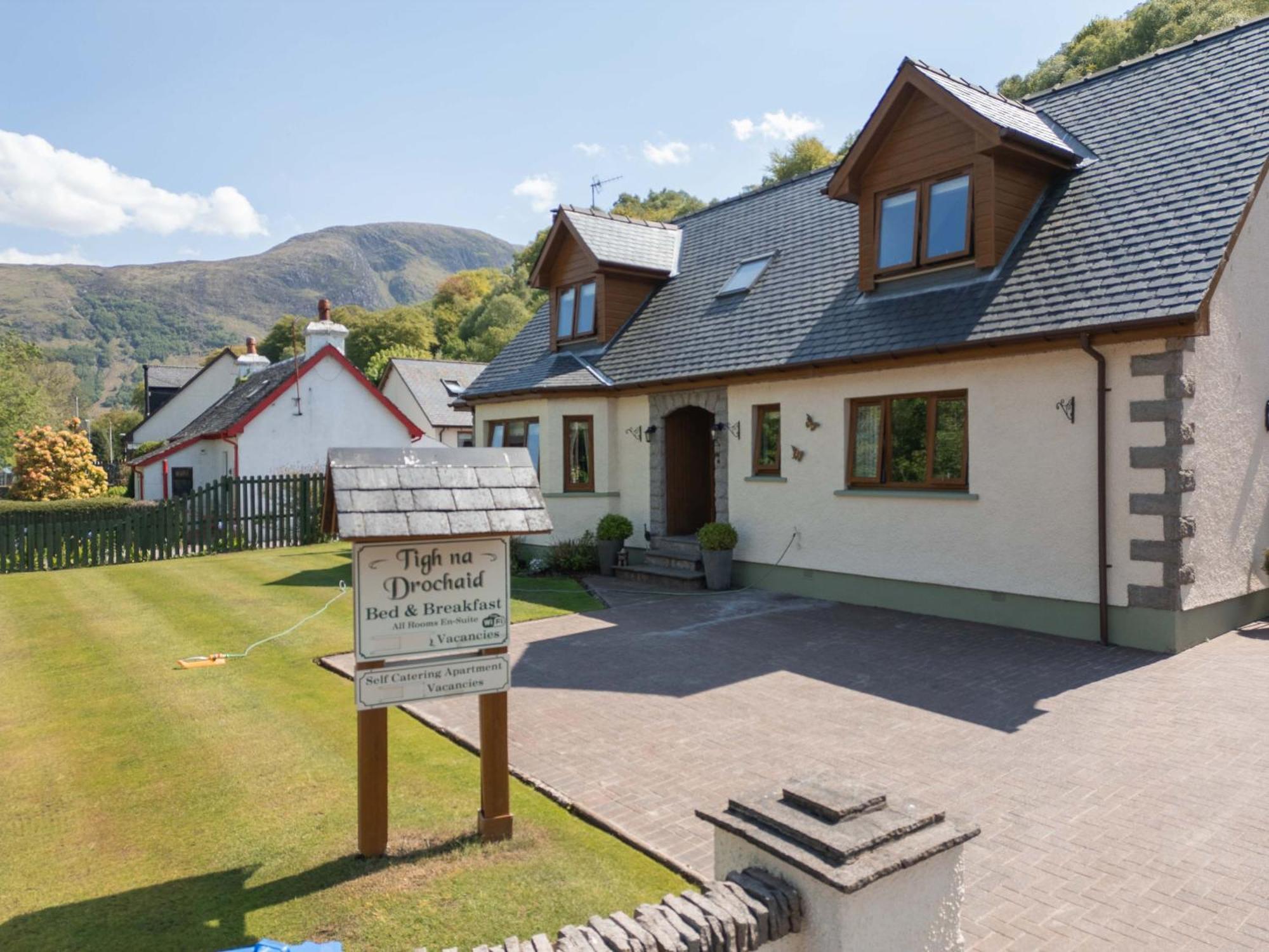Tigh Na Drochaid, Glen Nevis - Entire Apartment ฟอร์ตวิลเลียม ภายนอก รูปภาพ