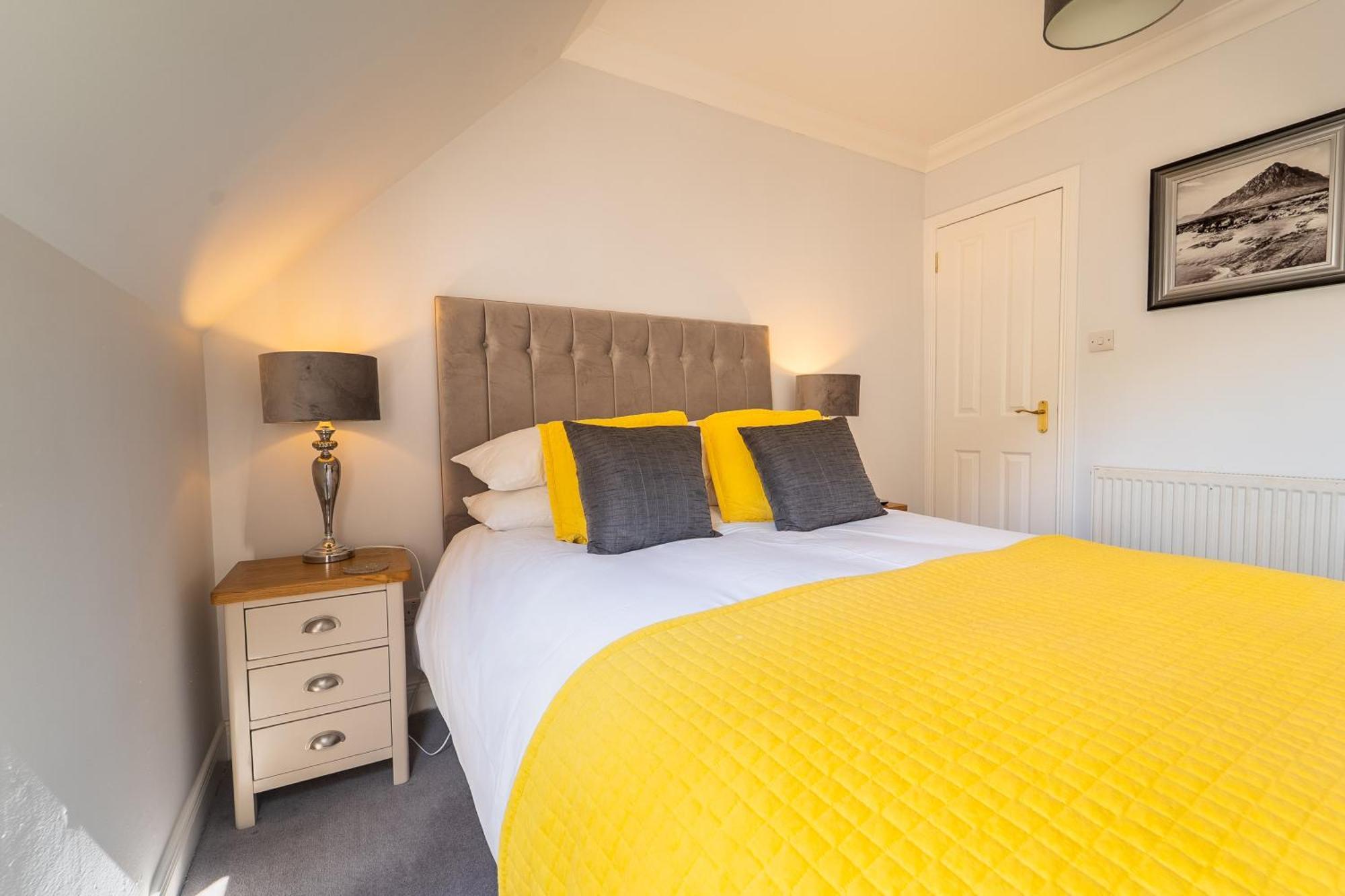 Tigh Na Drochaid, Glen Nevis - Entire Apartment ฟอร์ตวิลเลียม ภายนอก รูปภาพ