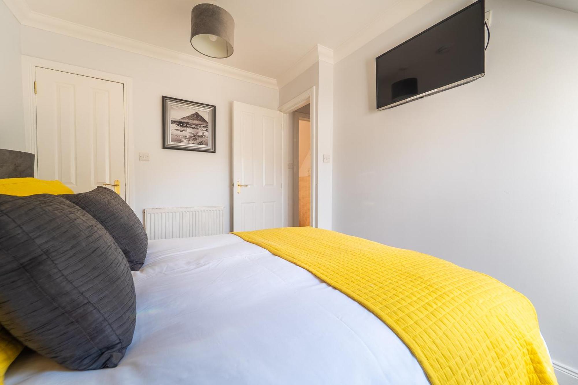 Tigh Na Drochaid, Glen Nevis - Entire Apartment ฟอร์ตวิลเลียม ภายนอก รูปภาพ